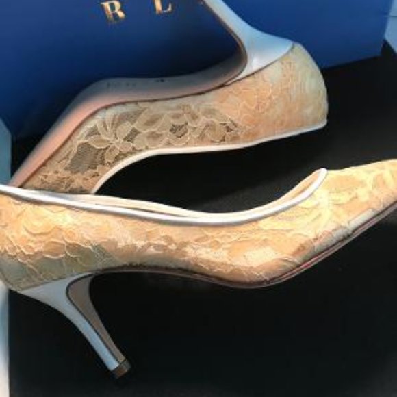 SOMETHING BLEU LACE SHOES - Picture 2 of 5